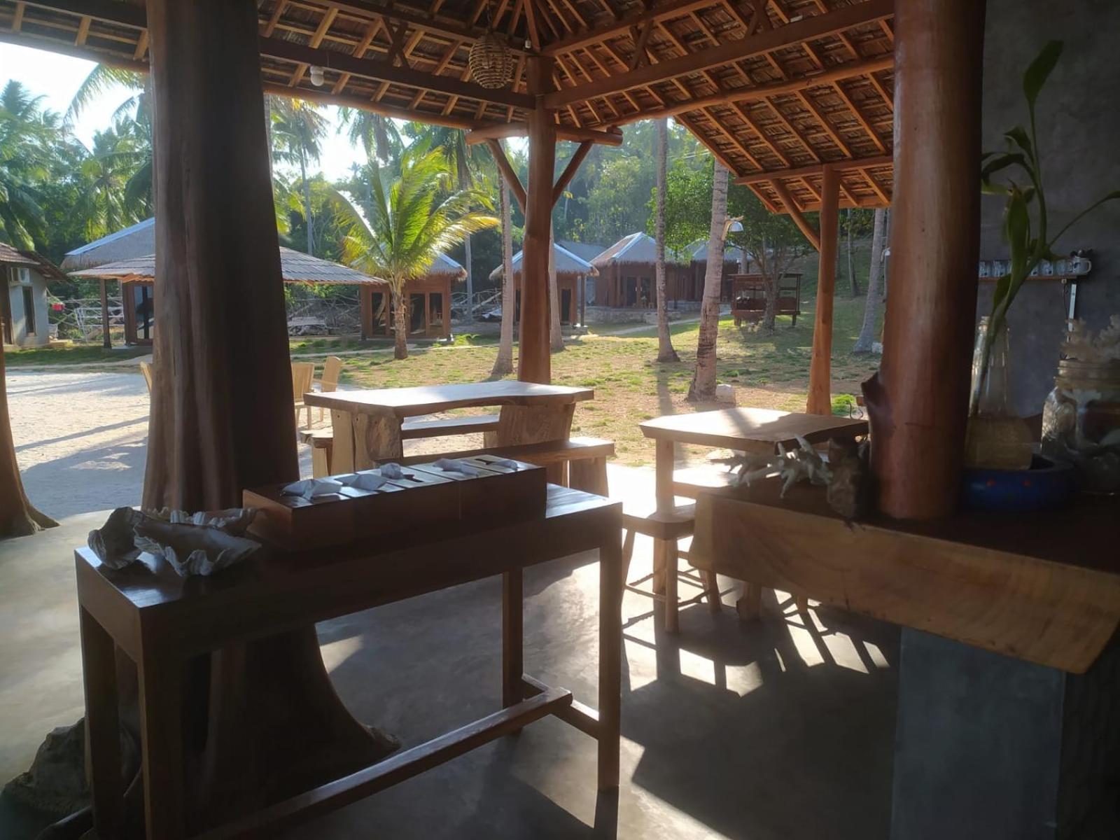 Eco Casa Hotel Karimunjawa Exterior photo