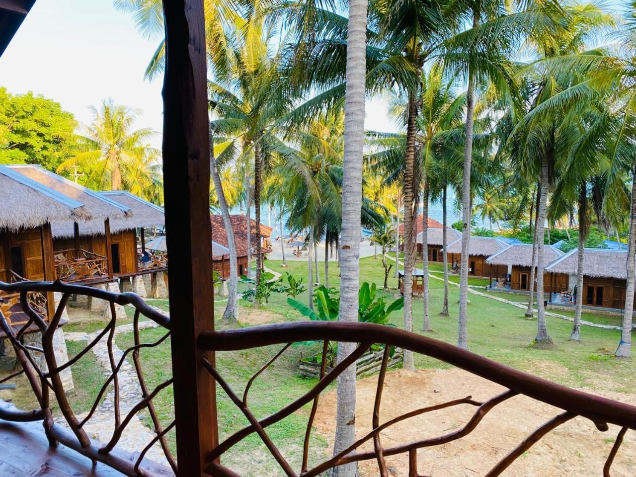 Eco Casa Hotel Karimunjawa Exterior photo