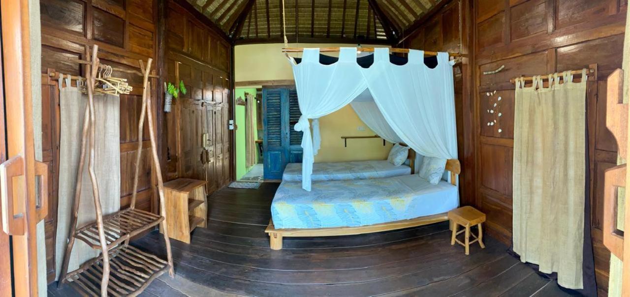 Eco Casa Hotel Karimunjawa Exterior photo